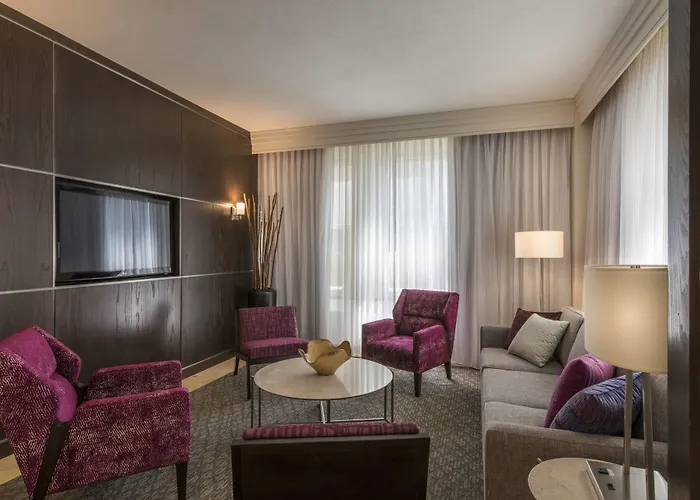 Hotel Courtyard By Marriott Downtown 4*