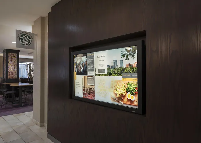 Courtyard By Marriott Downtown Hotel