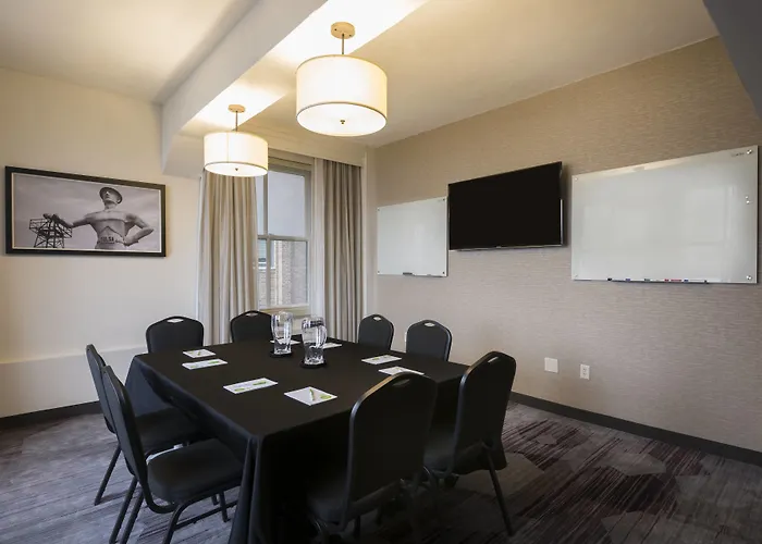 Hotel Courtyard By Marriott Downtown Tulsa