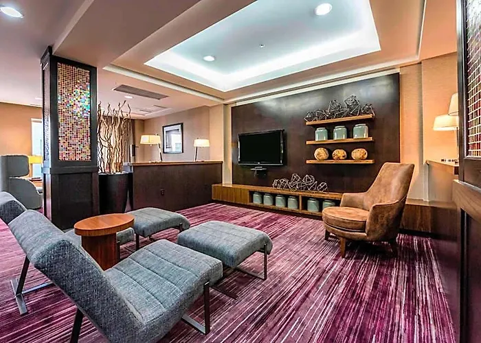Courtyard By Marriott Downtown Hotel Tulsa