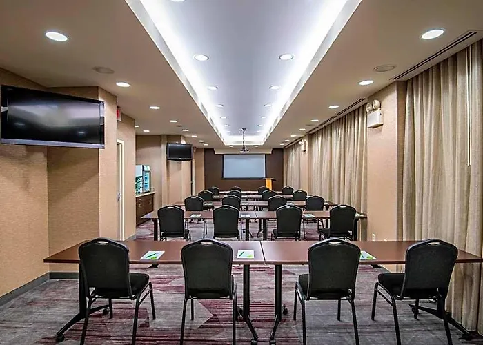 Hotel Courtyard By Marriott Downtown